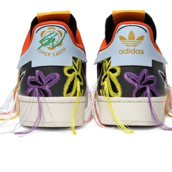 Adidas collaboration with Sean Witherspoon sneakers. - Picture 5 of 7